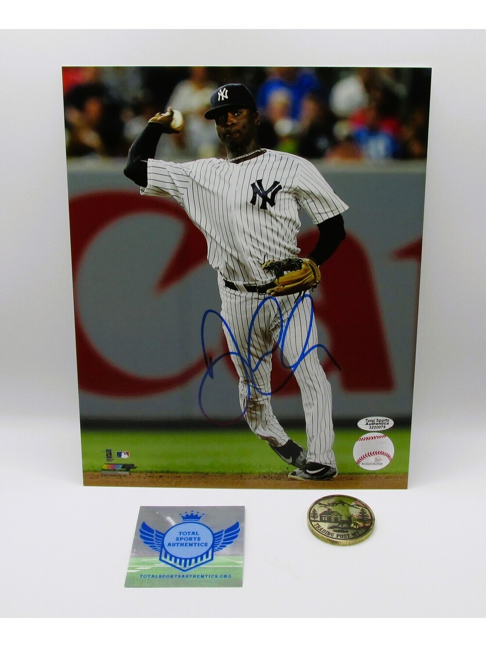 Didi Gregorious Signed 8x10 Photo With COA (3220079)